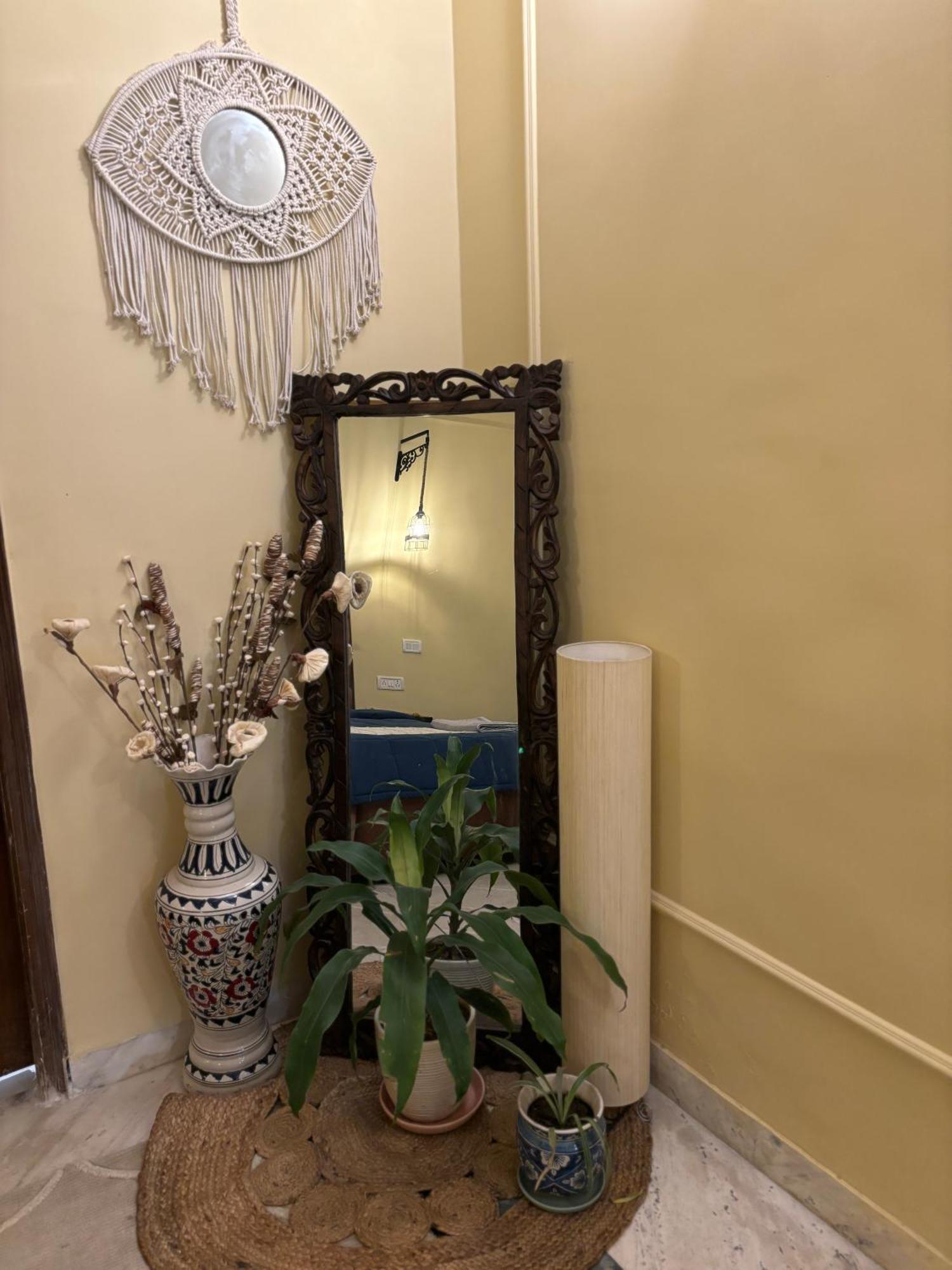 Atharva'S Homestay By Goaround Homes - Nehru Enclave Metro, South Delhi Nova Deli Exterior foto