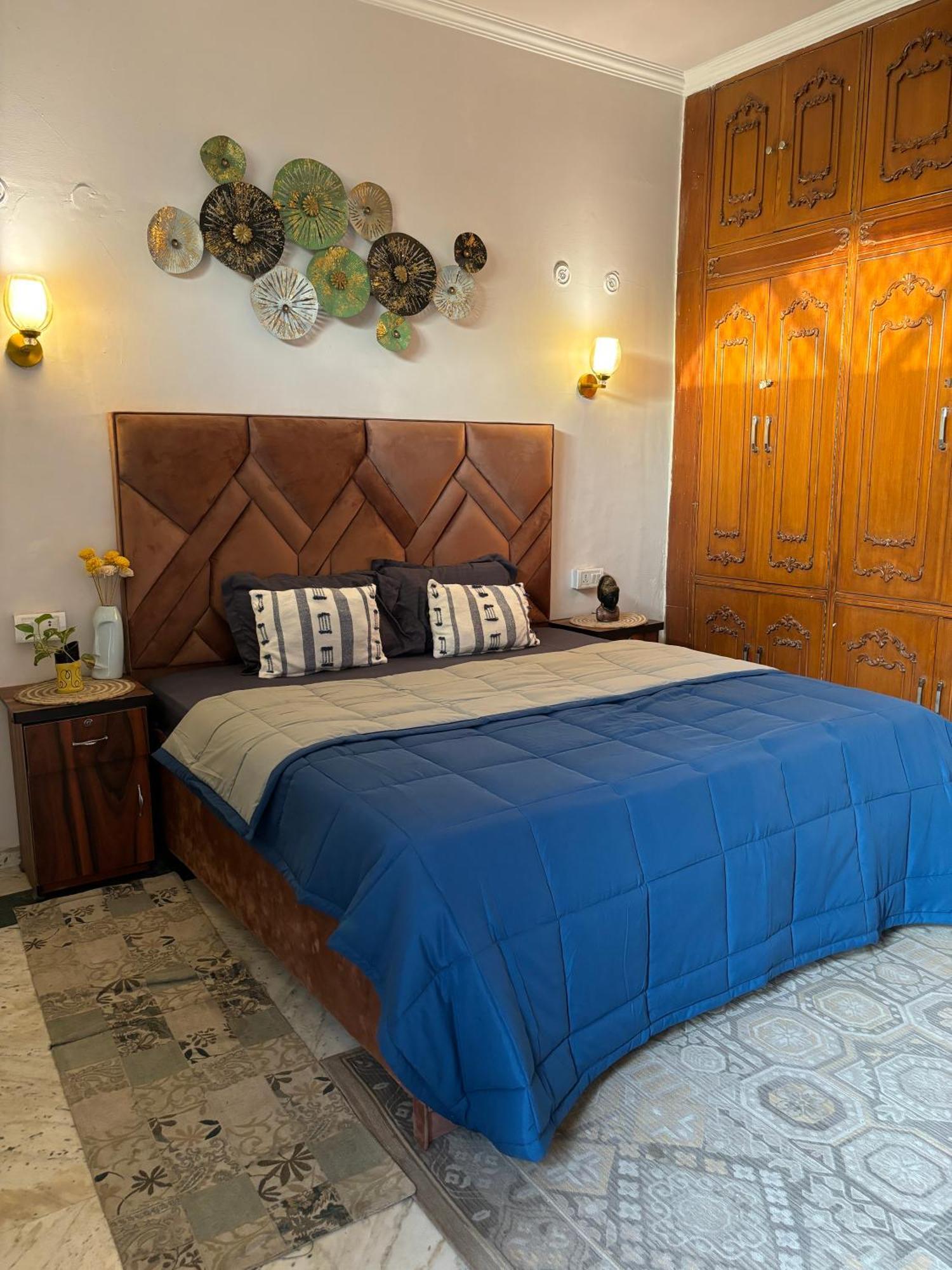 Atharva'S Homestay By Goaround Homes - Nehru Enclave Metro, South Delhi Nova Deli Exterior foto
