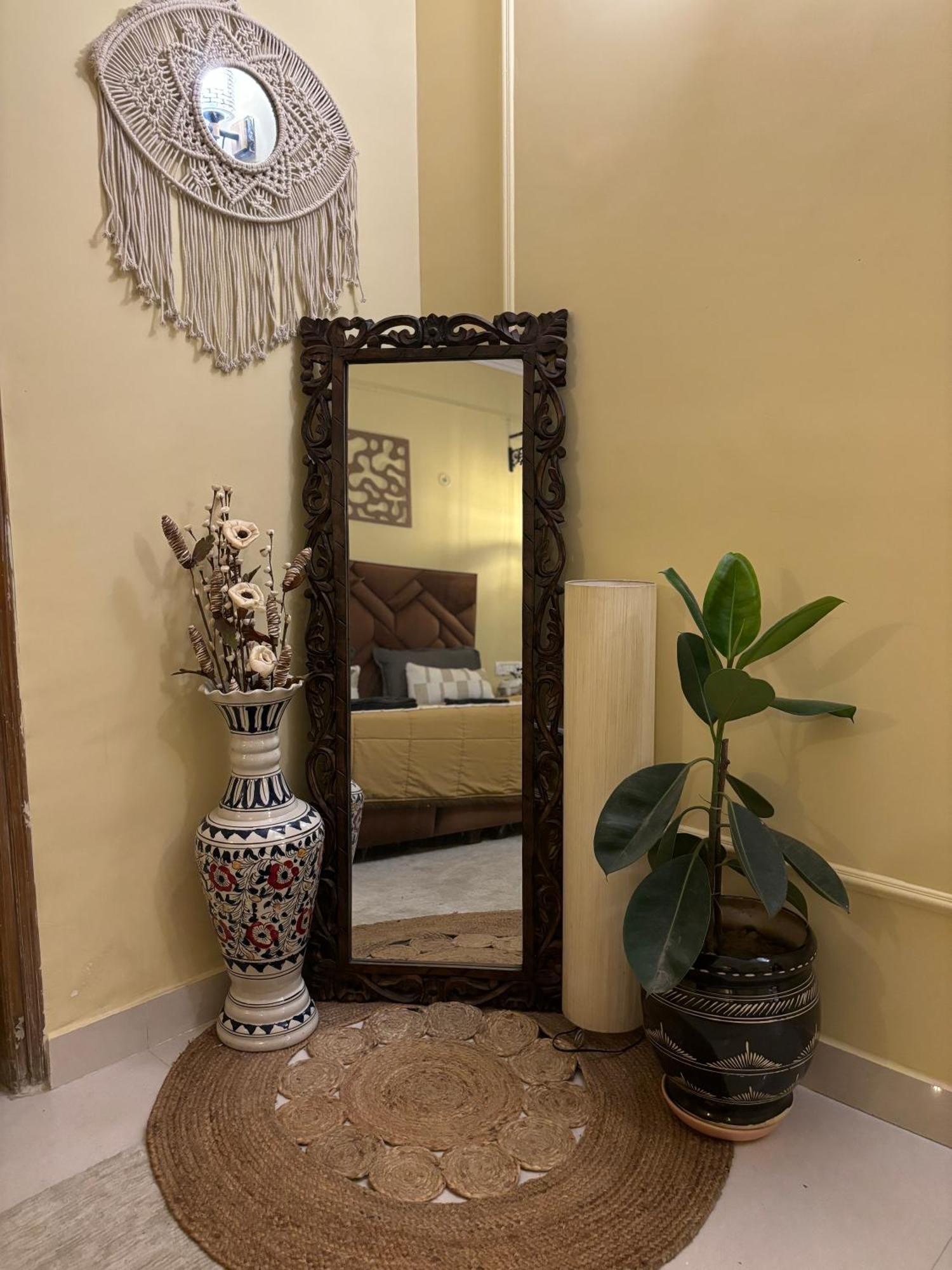 Atharva'S Homestay By Goaround Homes - Nehru Enclave Metro, South Delhi Nova Deli Exterior foto