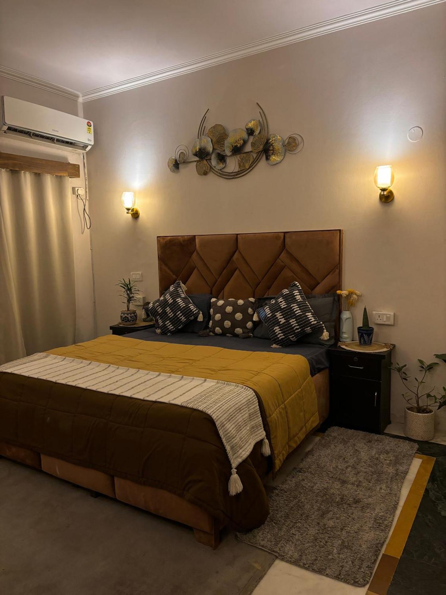 Atharva'S Homestay By Goaround Homes - Nehru Enclave Metro, South Delhi Nova Deli Exterior foto