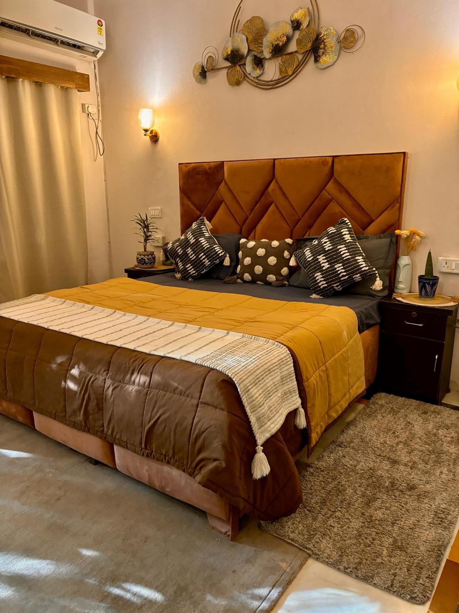 Atharva'S Homestay By Goaround Homes - Nehru Enclave Metro, South Delhi Nova Deli Exterior foto