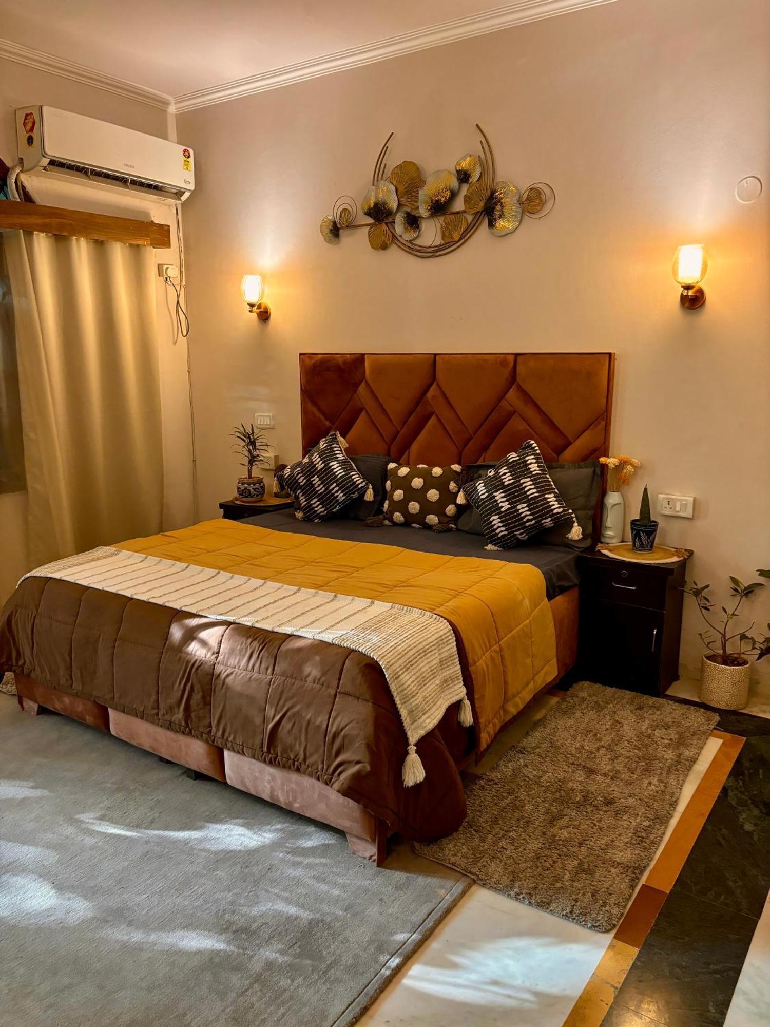 Atharva'S Homestay By Goaround Homes - Nehru Enclave Metro, South Delhi Nova Deli Exterior foto