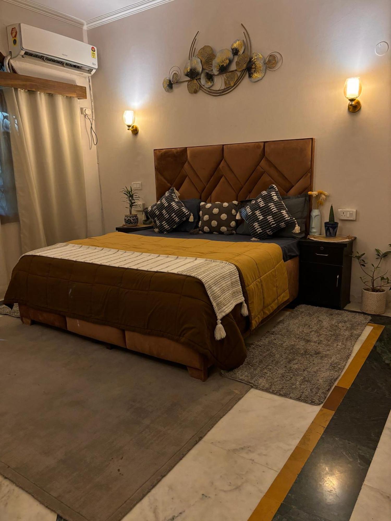Atharva'S Homestay By Goaround Homes - Nehru Enclave Metro, South Delhi Nova Deli Exterior foto